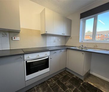 2 bedroom terraced house to rent - Photo 4