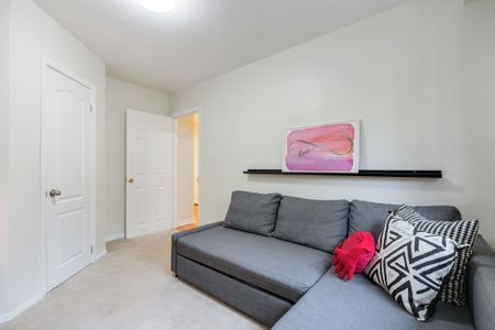 For Lease - 1920 Truscott Drive Unit# Main, Mississauga, Ontario - Photo 5