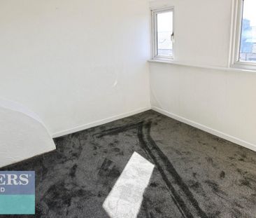 4 bedroom House To Let - Photo 4