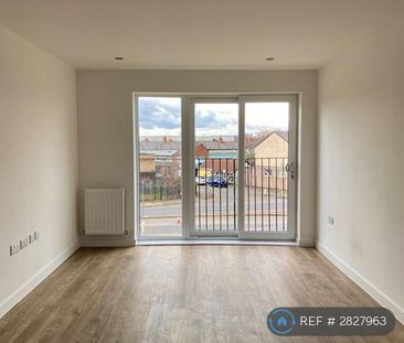 2 bedroom flat to rent - Photo 2