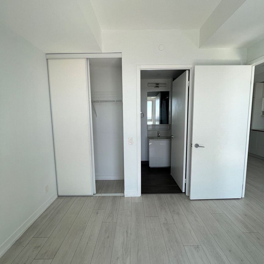 For Lease - 950 Portage Parkway Unit# 2303, Vaughan, Ontario - Photo 1