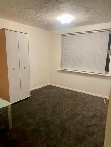 1 Bed Flat, Drapers Fields, CV1 - Photo 3