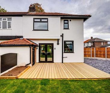 Snowden Avenue, Flixton, Manchester, M41 - Photo 5