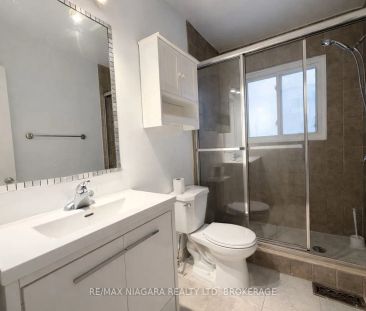 128 Toulon Crescent #UPPER - Photo 4