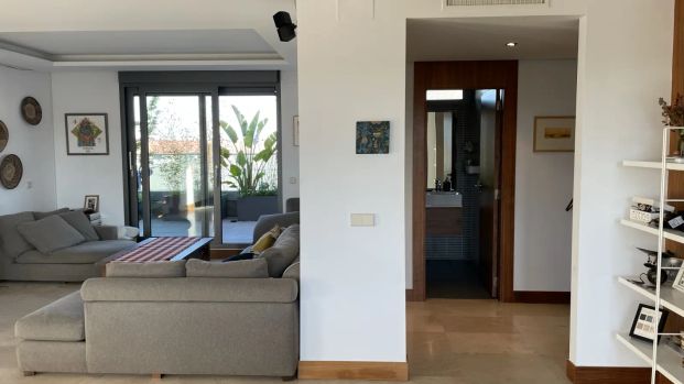 4-bedroom apartment for rent in Valdefuentes, bills included - Photo 1