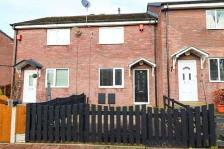 Terraced House in Archers Garth, Carlisle - Photo 2