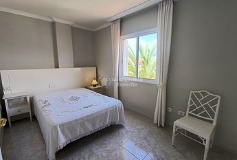 Se alquila en Costa del Silencio apartamento de 2 dormitorios