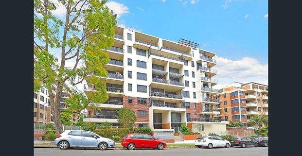 Resort Style Living Apartment in Waitara - Photo 1