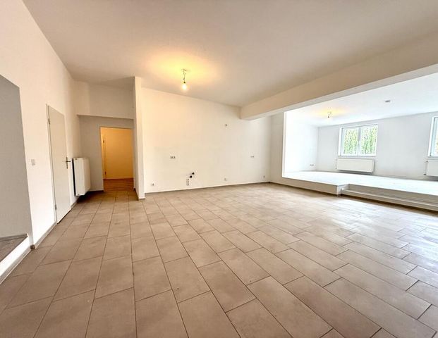 Stilvolle 2,5-Zimmer-Wohnung – frisch renoviert & sofort bezugsfrei! - Foto 1
