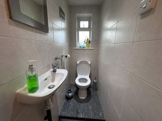 2 bedroom terraced house to rent - Photo 1