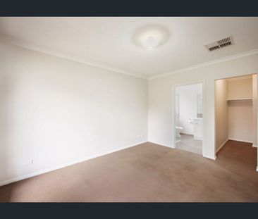 Comfortable Family Living in a Convenient Location - Photo 2