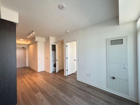 For Lease - 28 Interchange Way Unit# 2008, Vaughan, Ontario - Photo 4