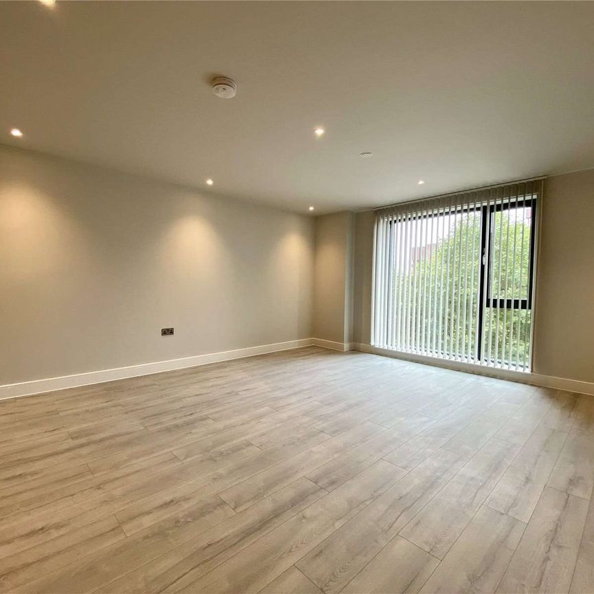 AVAILABLE FEB 15TH | 1 BED 1 STUDY ROOM| FULLY FURNISHED | FIFTH FLOOR | SECURE AND CONENIENT | OUTSTANDNG CONNECTIVITY | PREMIUM CITY LIVING - Photo 1