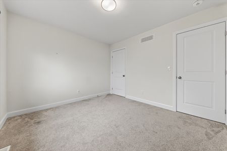 For Lease - 46 Erie Court, Loyalist, Ontario - Photo 5