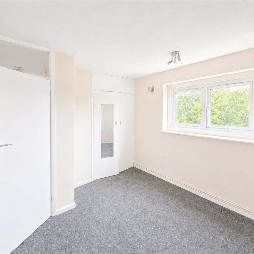 2 Bedroom Flat To Let - Photo 1