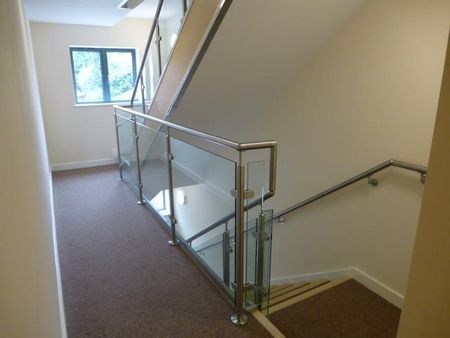 Castle Locks, Castle Road, KIDDERMINSTER - Photo 3