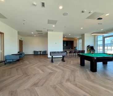 Brand New 2 Bdrm at the ELI – Water St by the Park - Photo 5