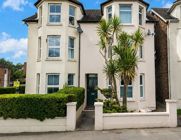 Brighton Road, Horsham RH13, London - Photo 1