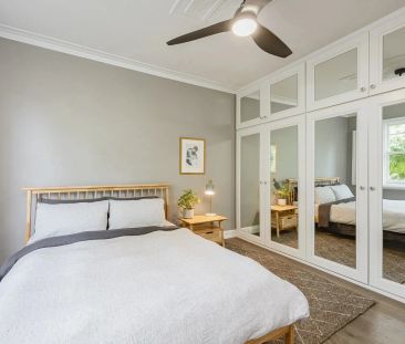 Deco Elegance, Designer Style & Sophistication - Fridge and Washing... - Photo 6