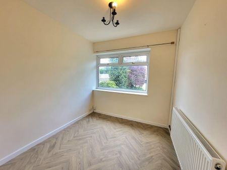 3 bedroom semi-detached house to rent - Photo 2