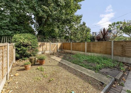 Radbourne Road, SW12 0EE, London - Photo 2