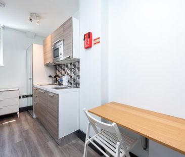 Studio to rent - Photo 4