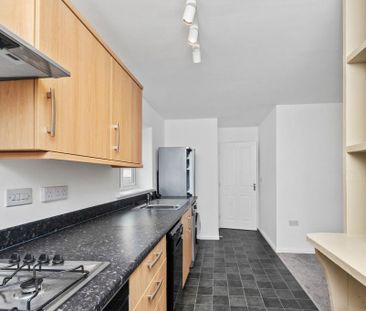 2 bedroom terraced house to rent - Photo 6