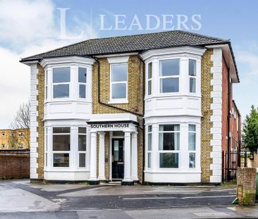 1 bedroom flat to rent - Photo 2