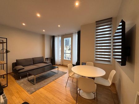 Location Appartement 2 pièces 38m² CHERBOURG-EN-COTENTIN 50100 - Photo 2