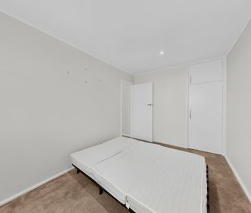 Charming 2-Bedroom unit Close to All Amenities - Photo 6