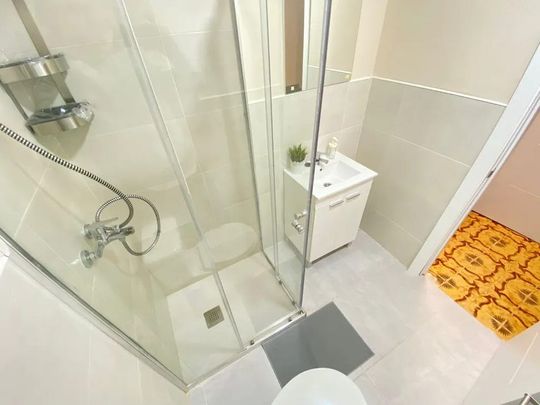 Calle de Sierra Carbonera, Madrid, Community of Madrid 28053 - Photo 1