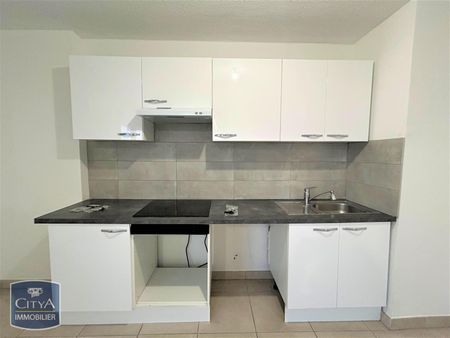 Location Appartement 4 pièces 73m² JUVIGNAC 34990 - Photo 5