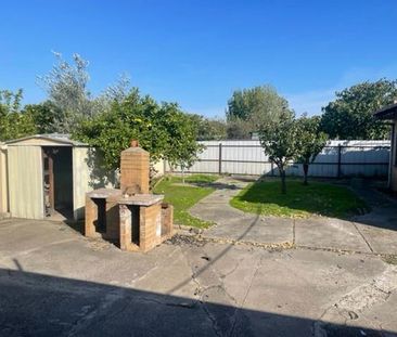 WALKING DISTANCE TO TRAIN STAITION - Photo 5