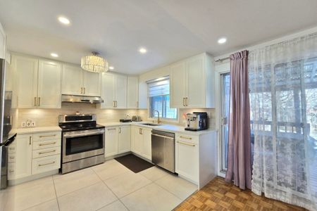 Maison à étages à louer - Laval (Chomedey) (Autres) - Photo 3