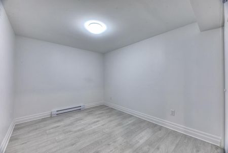 790 Rue Auriol, H7E 4K1, Laval - Photo 3