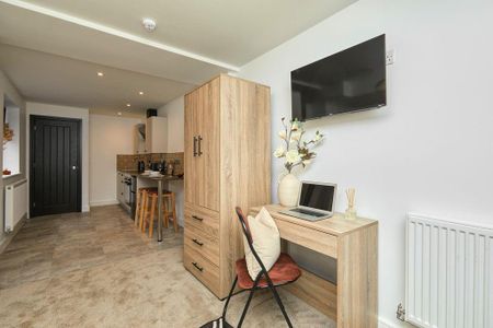 Studio to rent - Photo 3