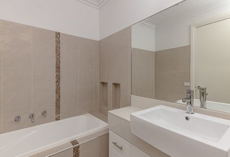 55 Moss Street, Fitzroy North VIC 3068 - Photo 4