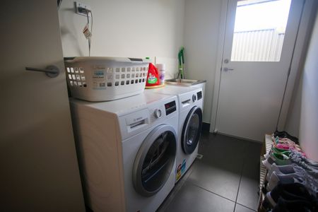 Stunning 3-Bedroom Home with Two Spacious Living Areas in Blakeview - Photo 4