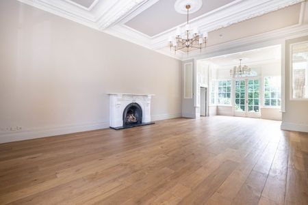 10 bedroom detached house to rent - Photo 2