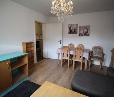 ELSTERNWEG/UNTERRATH 1. OG EINBAUKÜ. LAMINAT SANIERTES DUSCHBAD KOM... - Photo 3