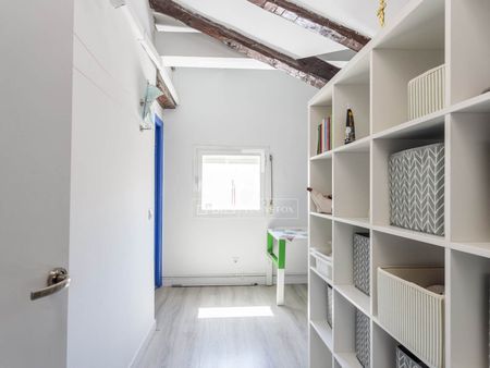 Excellent 2 Bedroom penthouse for rent in Cortes / Huertas, Madrid - Photo 5