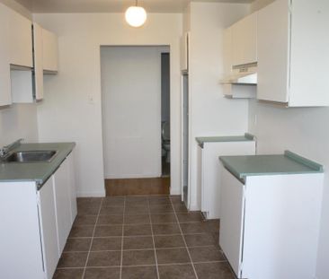 A Valleyfield - Beau , propre et grande 3-1/2, avec balcon prive, L... - Photo 4