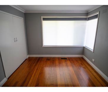 29 Kalinda Rd, Ringwood VIC 3134 - House For Rent | Domain - Photo 4