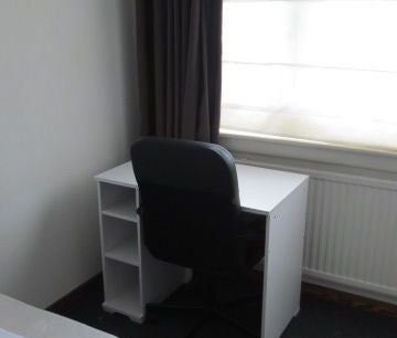 Te huur: Kamer Pioenroosstraat in Eindhoven - Photo 2