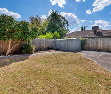 Family sensation with north facing backyard - Photo 4