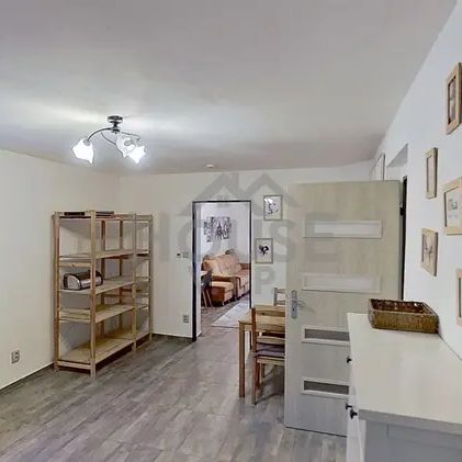 Pronájem bytu 3+kk s vlastní terasou, komorou a sklepem, 68 m - Photo 1