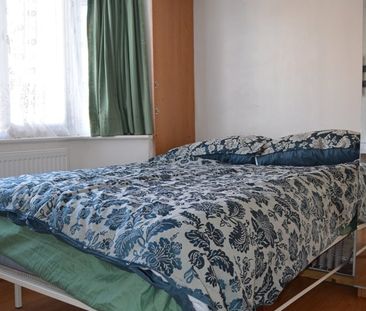 Studio Flat, Blandford Road, BR3 - Photo 4