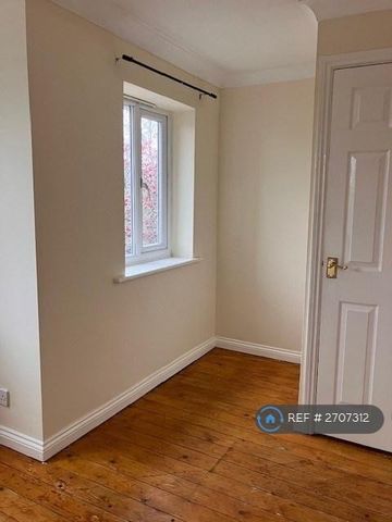 2 bedroom terraced house to rent - Photo 3