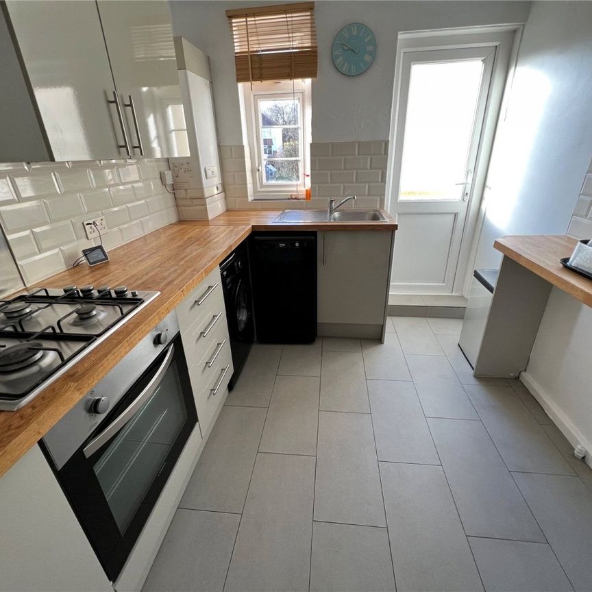 The Drive, N11, London - Photo 1