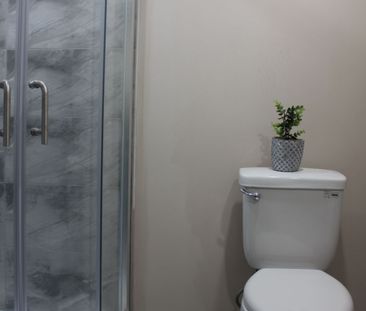 For Lease - 54 Gladstone Square Unit# LOWER, Brampton, Ontario - Photo 6